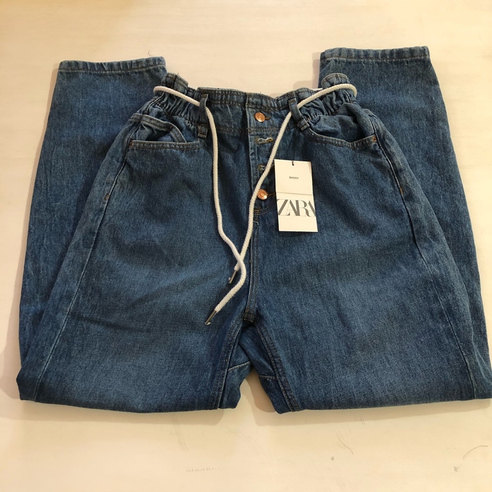 LAST CALL ‼️‼️ Zara women’s high waisted jeans